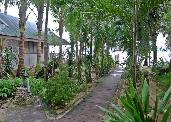 Villa: La Salangane Caalan Beach Villa